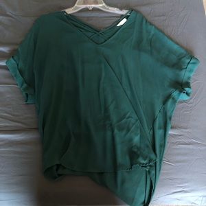 Lush - GREEN size medium criss cross shirt